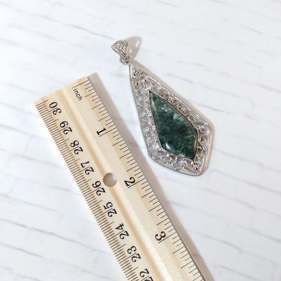 Seraphinite Necklace 18" Chain - Picture 4 of 6